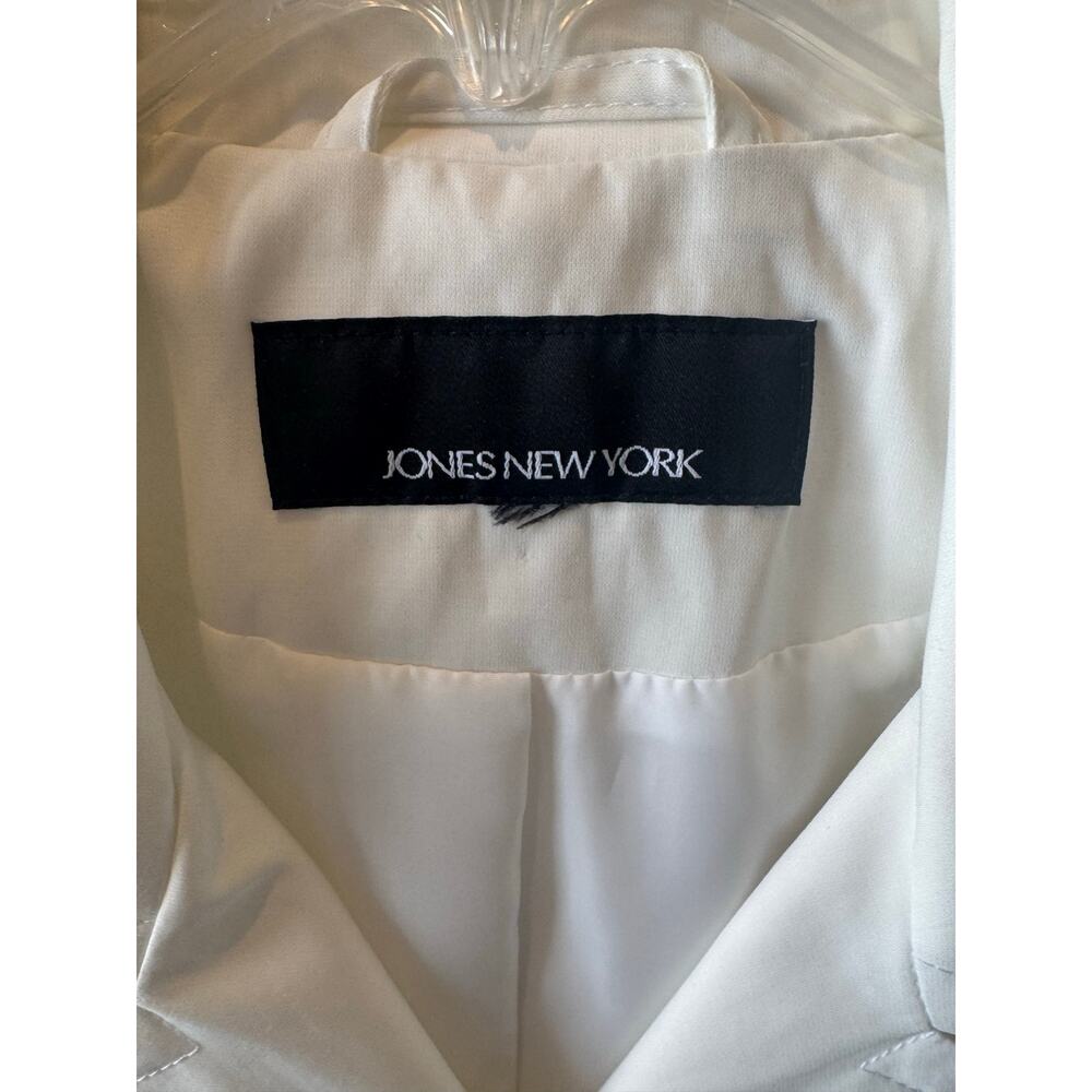 Jones New York Ivory Double-Breasted Belted Trench Coat Size Medium - Picture 4 of 5